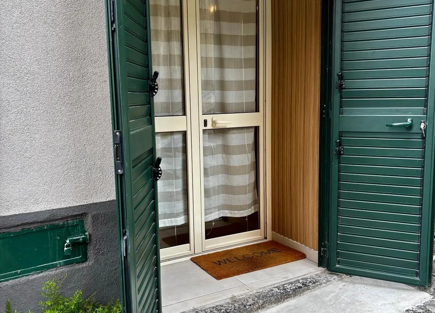 Li Cuti Home カターニア